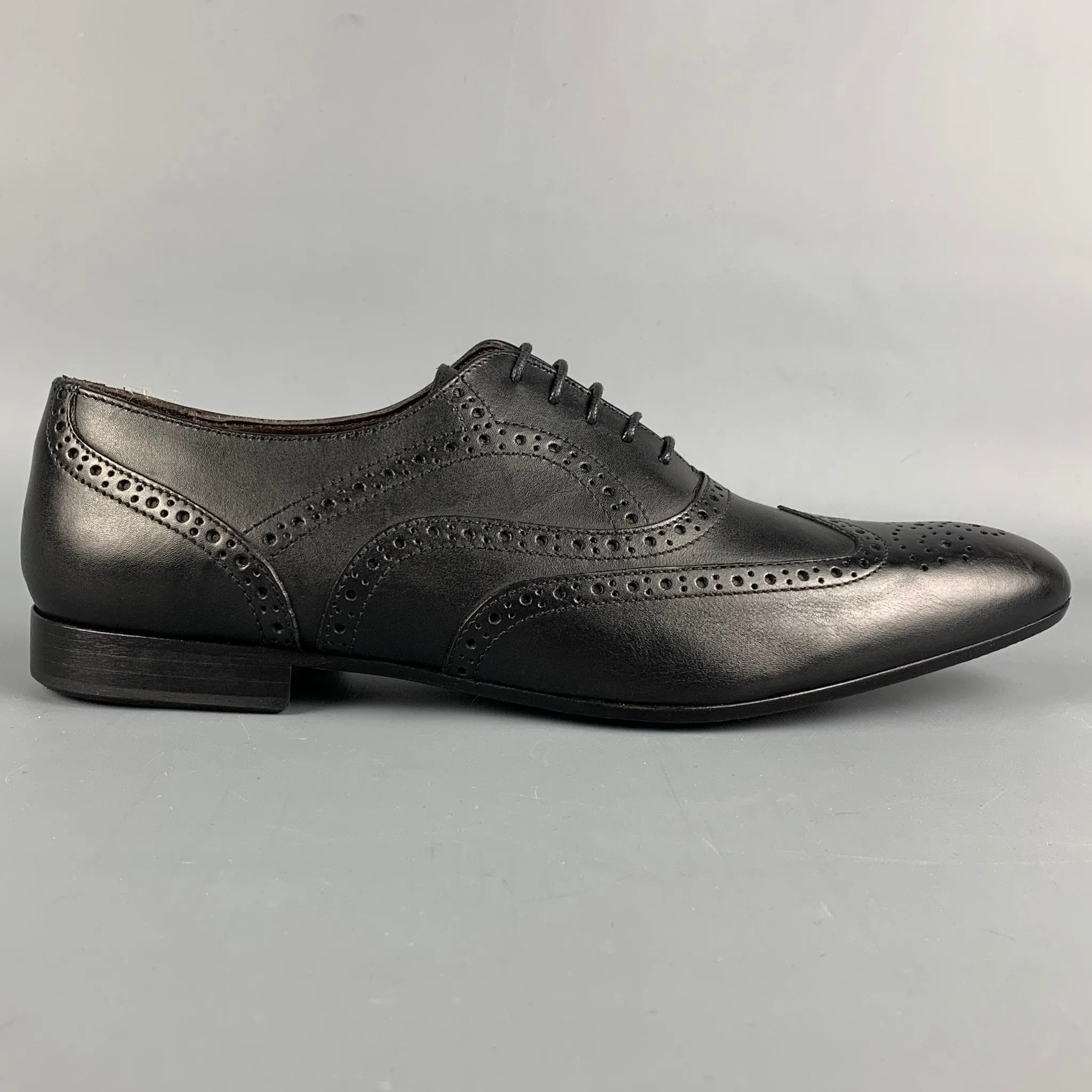A.TESTONI Size 9 Black Perforated Leather Wingtip Lace Up Shoes
