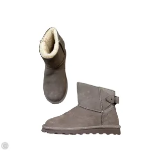 Boots Snow By Bearpaw In Taupe, Size: 9