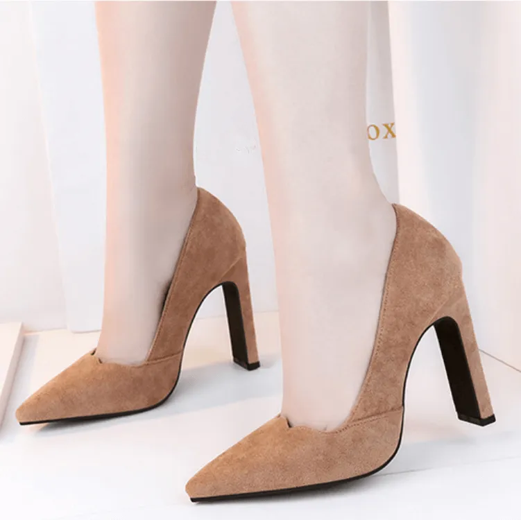Chunky Heel Point Toe Suede Pumps
