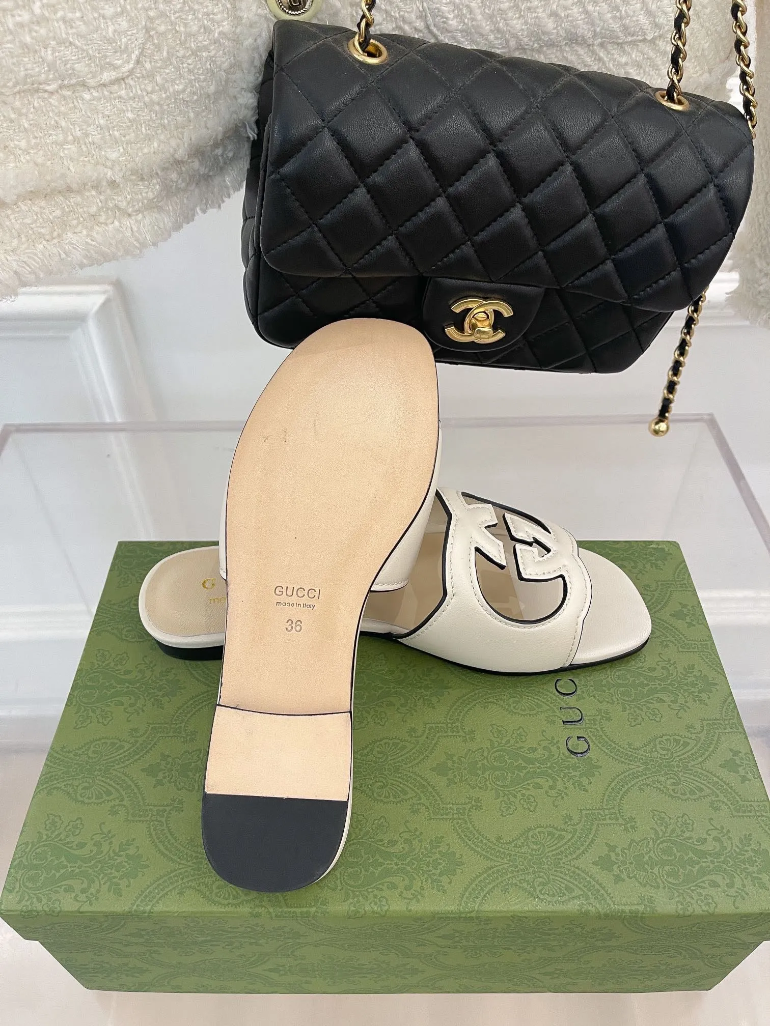 SE893 GC Women's Interlocking G cut-out Slide Sandal / Size5-10